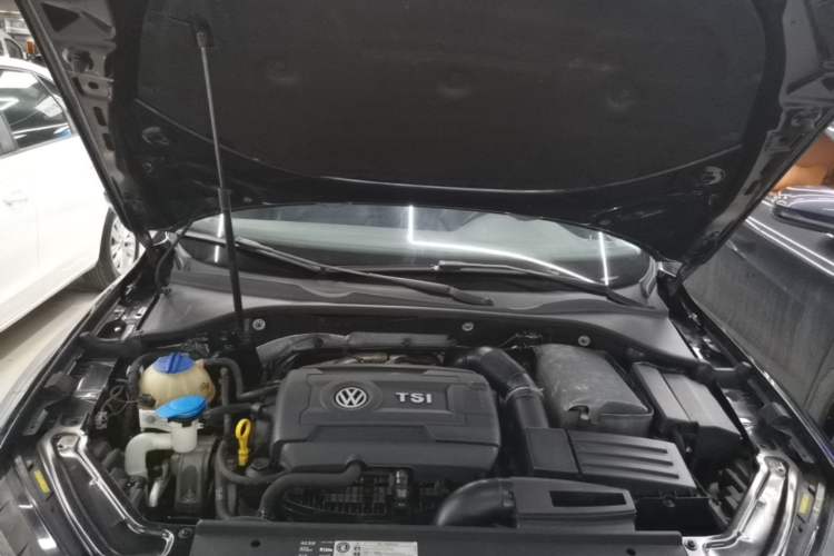 Used Volkswagen Passat 2016 330TSI DSG Prestige Edition Engine Bay