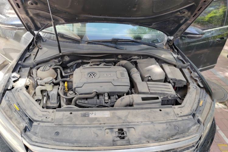 Used Volkswagen Passat 2016 330TSI DSG Luxury Edition Engine Bay