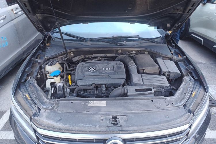 Used Volkswagen Passat 2016 330TSI DSG Luxury Edition Engine Bay