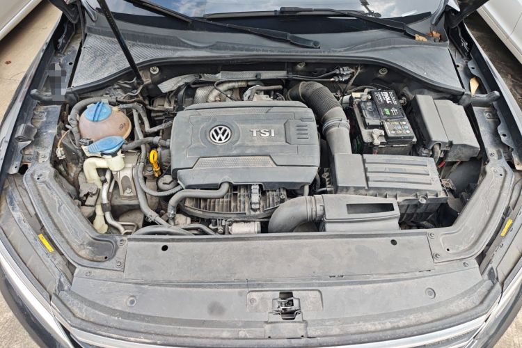 Used Volkswagen Passat 2016 330TSI DSG Luxury Edition Engine Bay
