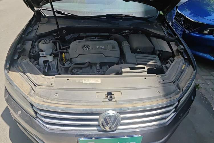 Used Volkswagen Passat 2016 330TSI DSG Prestige Edition Engine Bay