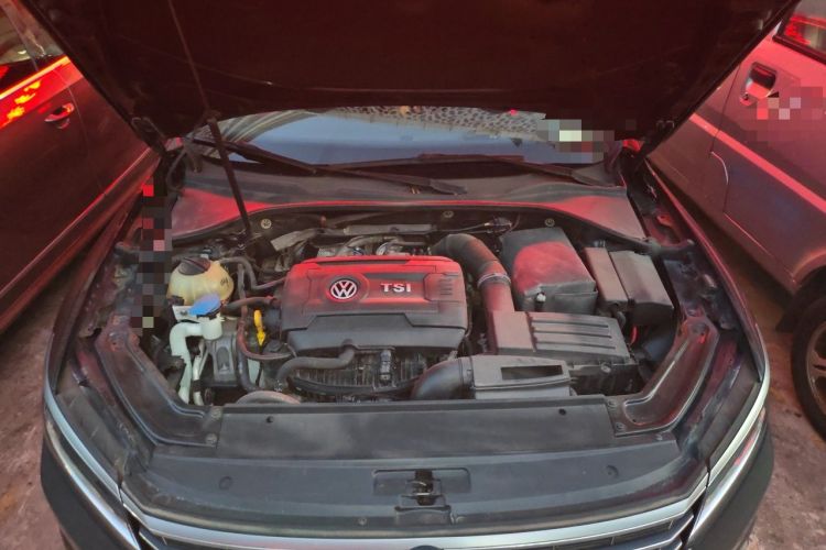 Used Volkswagen Passat 2016 330TSI DSG Luxury Edition Engine Bay
