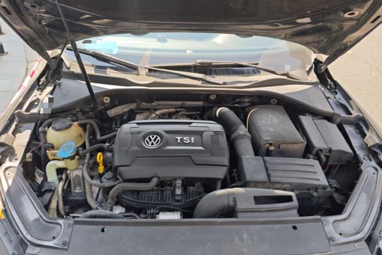 Used Volkswagen Passat 2016 330TSI DSG Luxury Edition Engine Bay