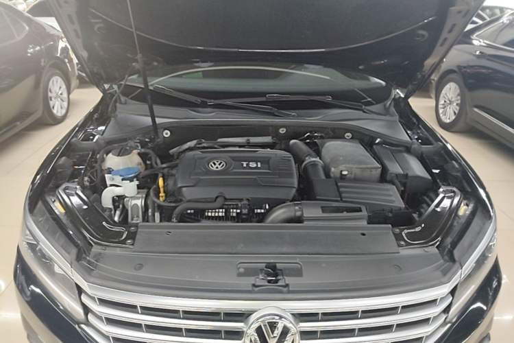 Used Volkswagen Passat 2016 330TSI DSG Prestige Edition Engine Bay