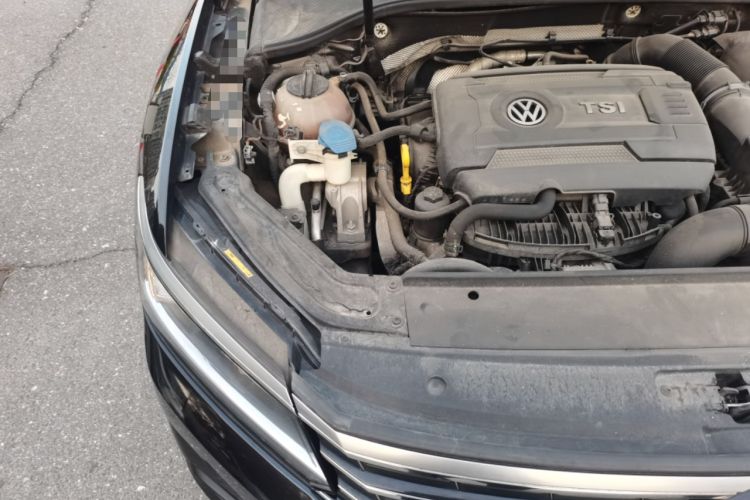 Used Volkswagen Passat 2016 330TSI DSG Luxury Edition Engine Bay Right