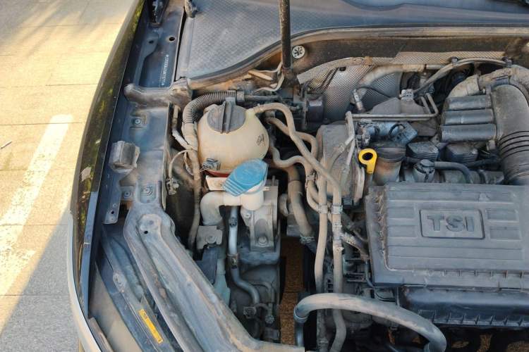 Used Volkswagen Passat 2016 280TSI DSG Prestige Edition Engine Bay Right