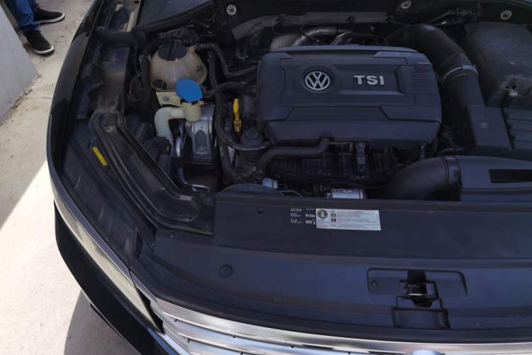 Used Volkswagen Passat 2016 330TSI DSG Prestige Edition Engine Bay Right
