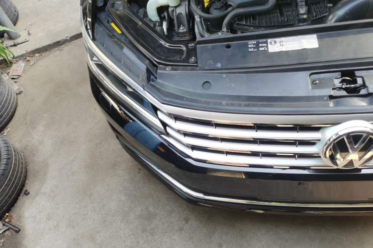 Used Volkswagen Passat 2016 330TSI DSG Prestige Edition Engine Bay Right