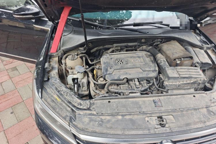 Used Volkswagen Passat 2016 330TSI DSG Luxury Edition Engine Bay Right