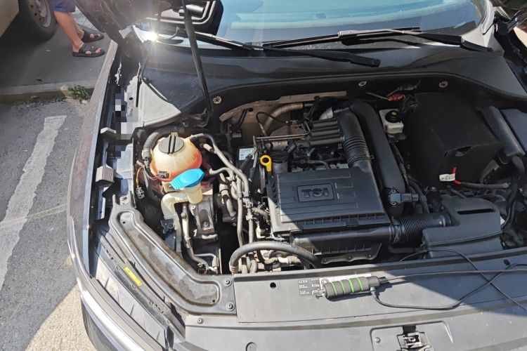 Used Volkswagen Passat 2016 280TSI Manual Luxury Edition Engine Bay Right