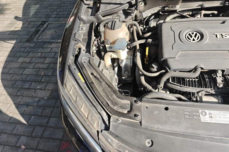 Used Volkswagen Passat 2016 330TSI DSG Prestige Edition Engine Bay Right