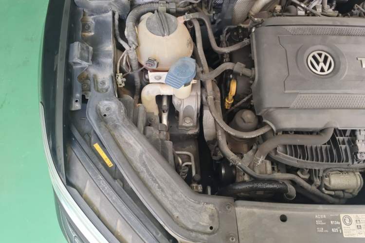 Used Volkswagen Passat 2016 330TSI DSG Prestige Edition Engine Bay Right