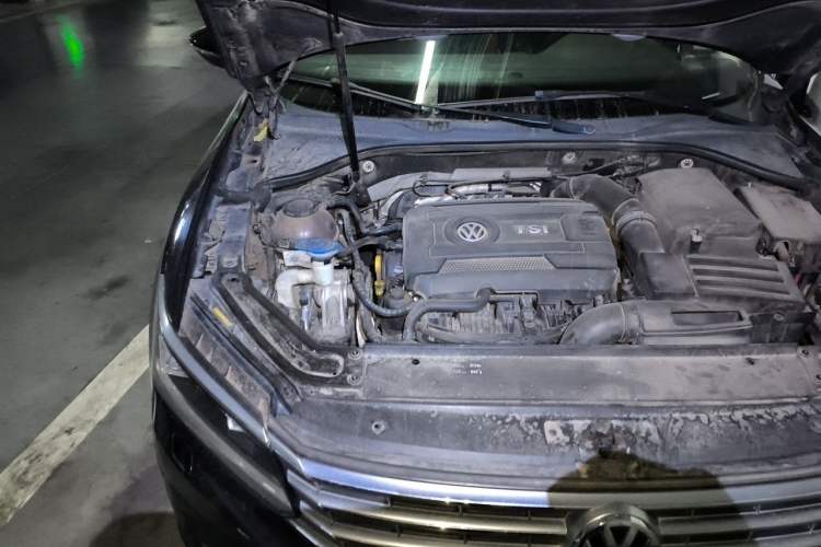 Used Volkswagen Passat 2016 330TSI DSG Prestige Edition Engine Bay Right