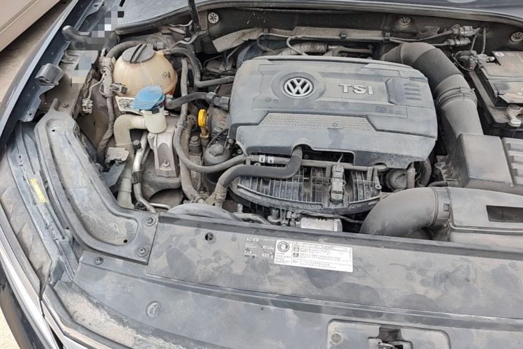 Used Volkswagen Passat 2016 330TSI DSG Luxury Edition Engine Bay Right