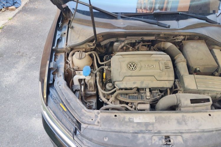 Used Volkswagen Passat 2016 330TSI DSG Luxury Edition Engine Bay Right