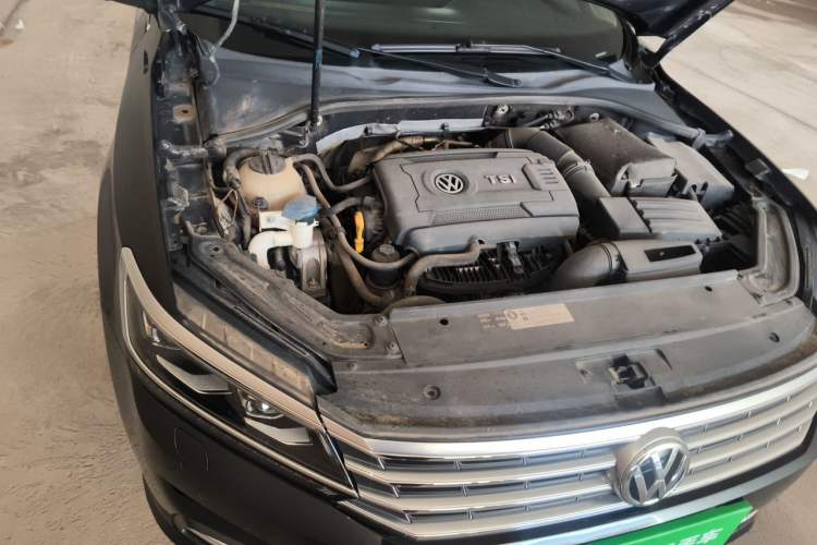 Used Volkswagen Passat 2016 330TSI DSG Prestige Edition Engine Bay Right
