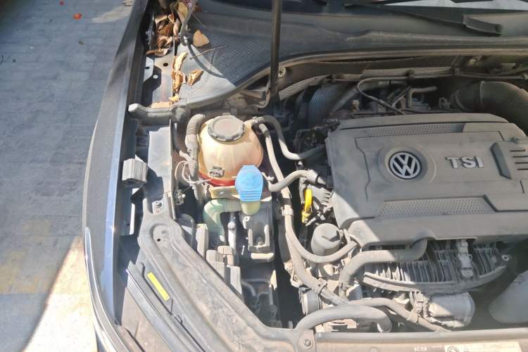 Used Volkswagen Passat 2016 330TSI DSG Prestige Edition Engine Bay Right