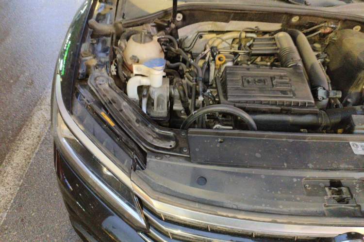 Used Volkswagen Passat 2016 280TSI DSG Prestige Edition Engine Bay Right