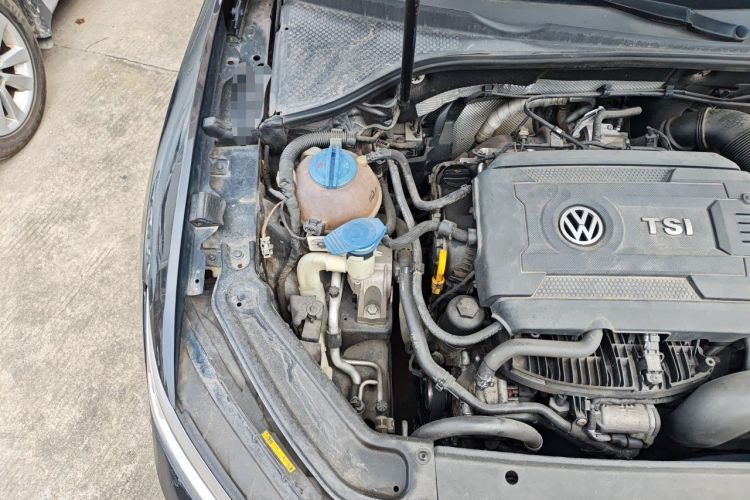 Used Volkswagen Passat 2016 330TSI DSG Luxury Edition Engine Bay Right