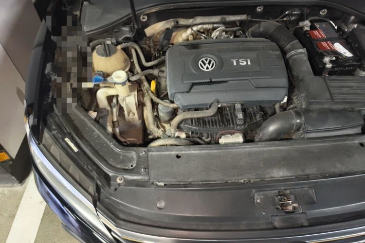 Used Volkswagen Passat 2016 330TSI DSG Luxury Edition Engine Bay Right