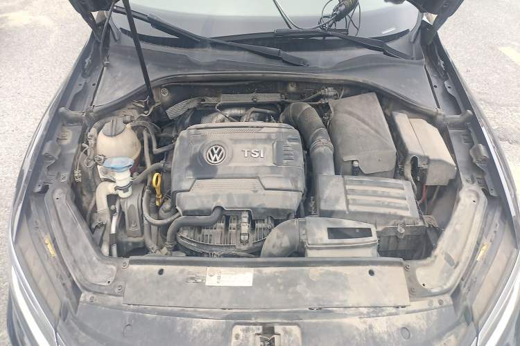 Used Volkswagen Passat 2016 330TSI DSG Luxury Edition Engine Bay
