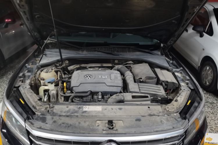 Used Volkswagen Passat 2016 330TSI DSG Luxury Edition Engine Bay