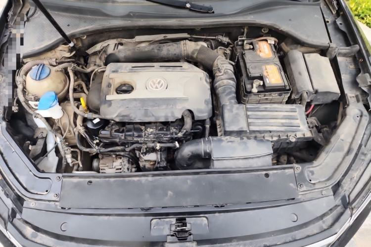 Used Volkswagen Passat 2016 330TSI DSG Luxury Edition Engine Bay