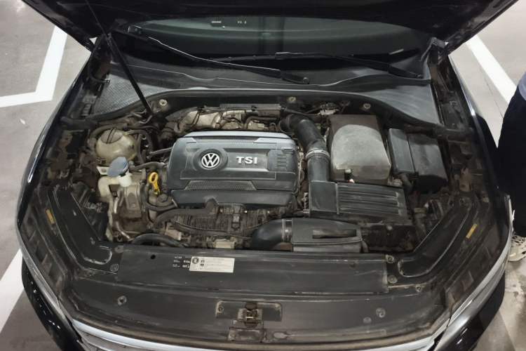 Used Volkswagen Passat 2016 380TSI DSG Prestige Edition Engine Bay