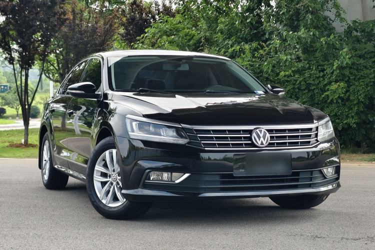 Used Volkswagen Passat 2016 330TSI DSG Luxury Edition Exterior 2