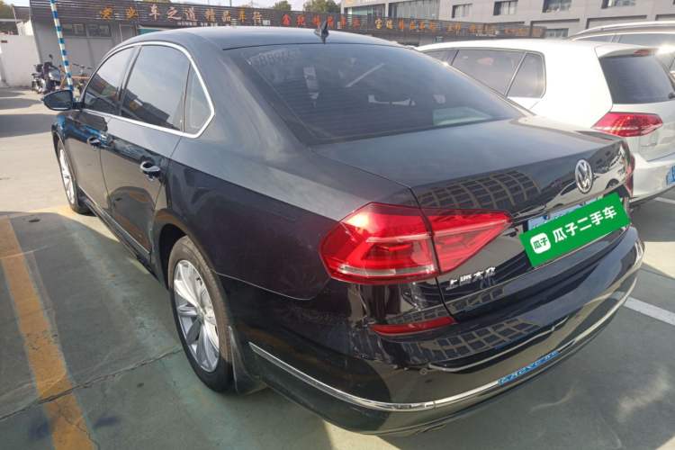 Used Volkswagen Passat 2016 330TSI DSG Luxury Edition Exterior 2