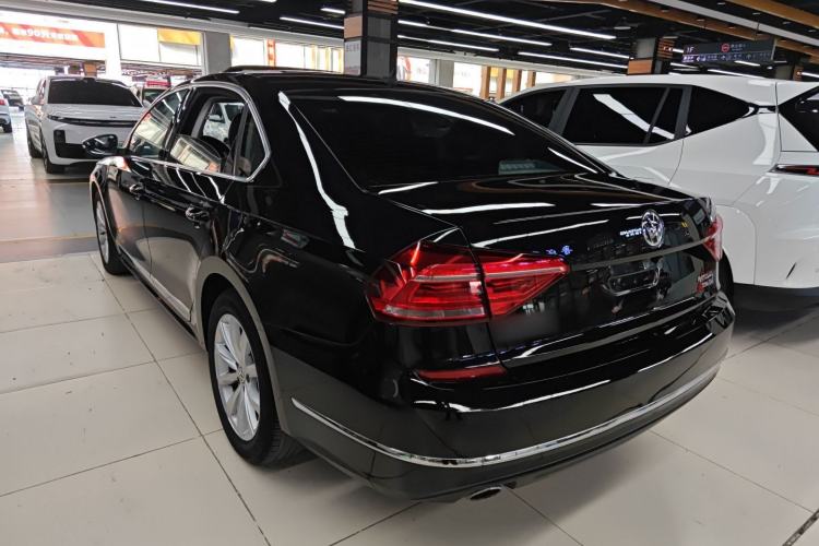 Used Volkswagen Passat 2016 330TSI DSG Luxury Edition Exterior 2