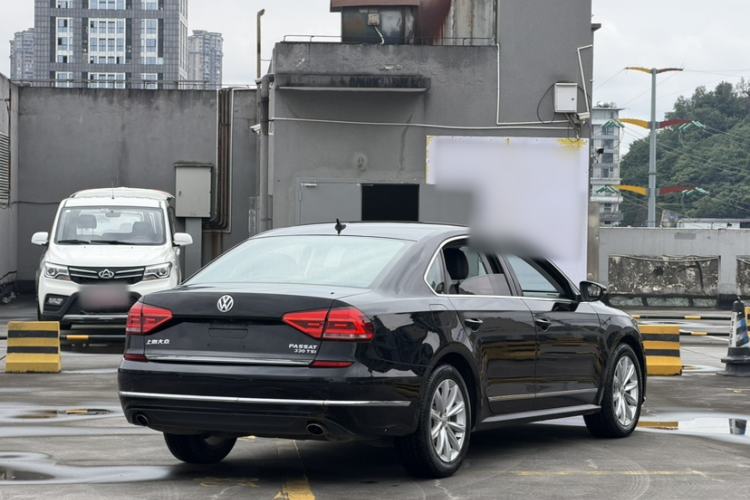 Used Volkswagen Passat 2016 330TSI DSG Prestige Edition Exterior 2