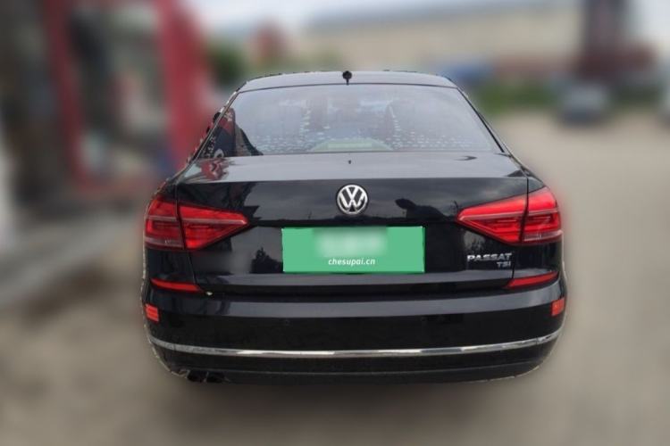 Used Volkswagen Passat 2016 280TSI Manual Luxury Edition Exterior 3