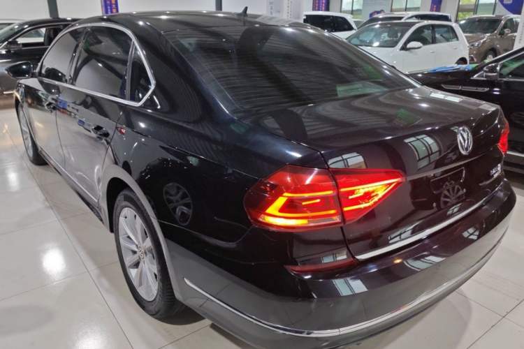 Used Volkswagen Passat 2016 330TSI DSG Prestige Edition Exterior 3