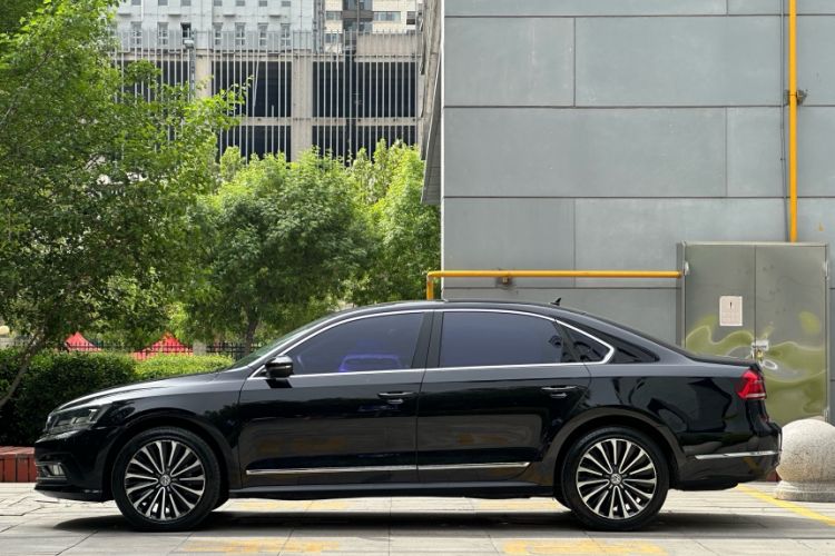 Used Volkswagen Passat 2016 330TSI DSG Prestige Edition Exterior 4