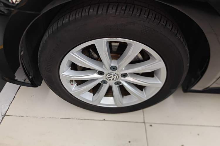 Used Volkswagen Passat 2016 330TSI DSG Luxury Edition Exterior 4