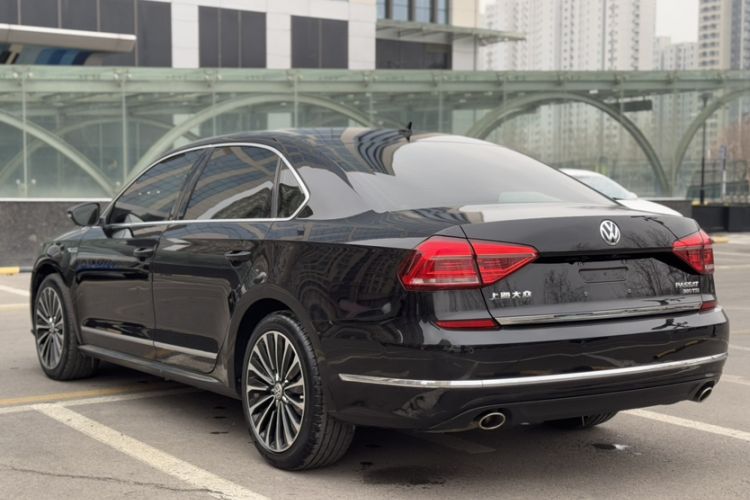 Used Volkswagen Passat 2016 380TSI DSG Ultimate Edition Exterior 5