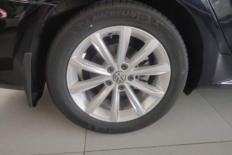 Used Volkswagen Passat 2016 330TSI DSG Prestige Edition Exterior 5
