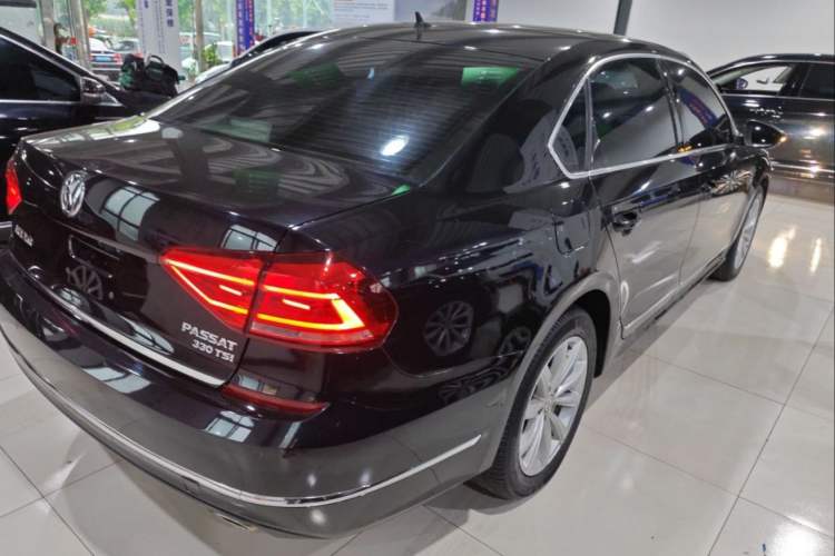 Used Volkswagen Passat 2016 330TSI DSG Prestige Edition Exterior 5