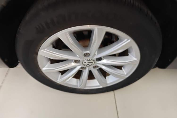Used Volkswagen Passat 2016 330TSI DSG Luxury Edition Exterior 5