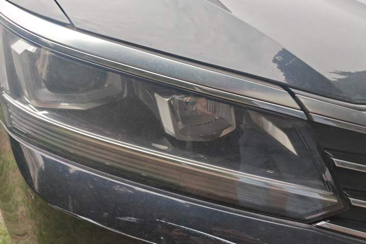 Used Volkswagen Passat 2016 330TSI DSG Luxury Edition Exterior 6