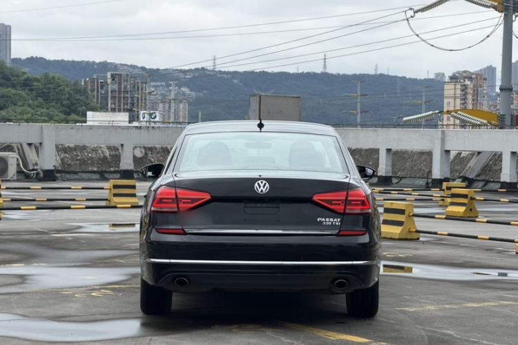 Used Volkswagen Passat 2016 330TSI DSG Prestige Edition Exterior 9