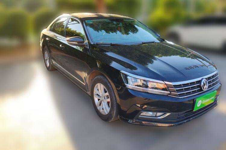 Used Volkswagen Passat 2016 280TSI DSG Prestige Edition Front Right 45 Deg