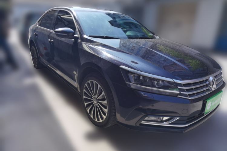 Used Volkswagen Passat 2016 330TSI DSG Prestige Edition Front Right 45 Deg