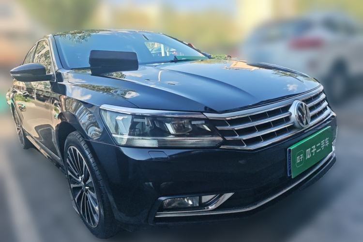 Used Volkswagen Passat 2016 330TSI DSG Prestige Edition Front Right 45 Deg