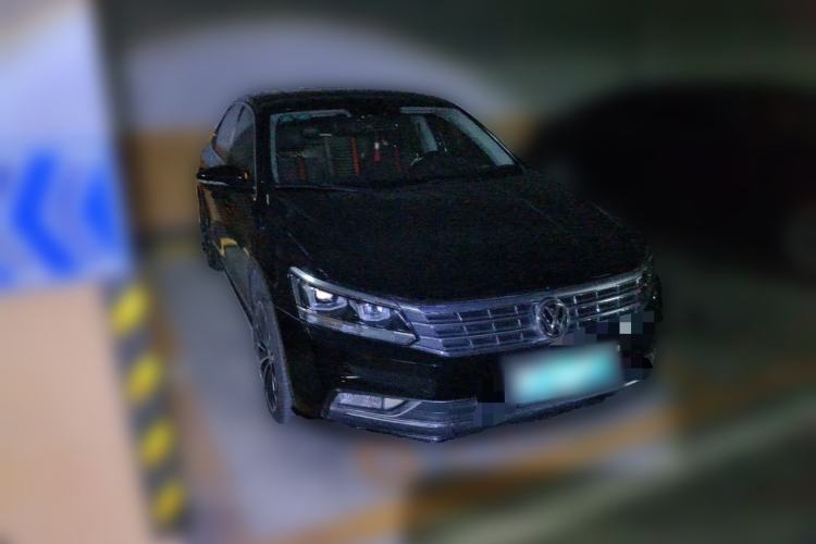 Used Volkswagen Passat 2016 330TSI DSG Prestige Edition Front Right 45 Deg