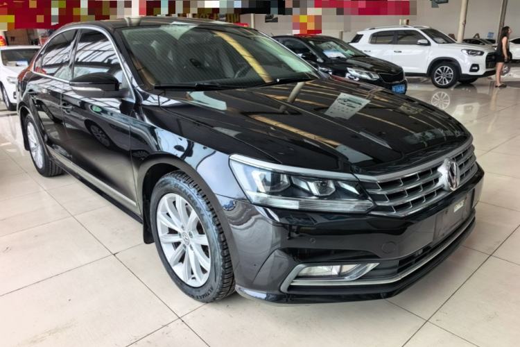 Used Volkswagen Passat 2016 330TSI DSG Prestige Edition Front Right 45 Deg