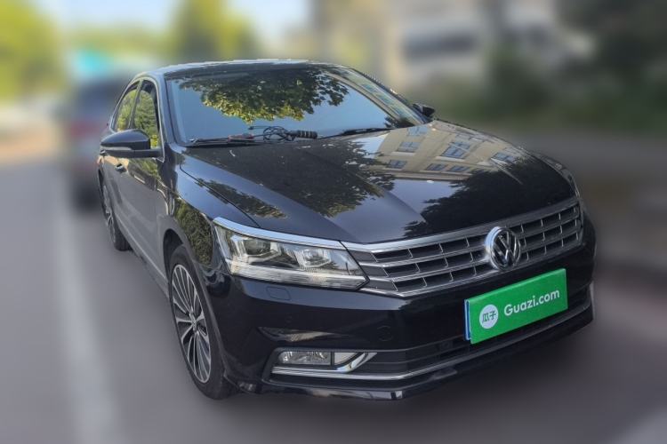 Used Volkswagen Passat 2016 330TSI DSG Prestige Edition Front Right 45 Deg