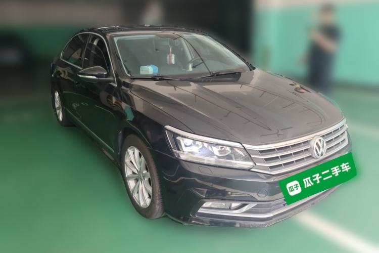 Used Volkswagen Passat 2016 330TSI DSG Prestige Edition Front Right 45 Deg