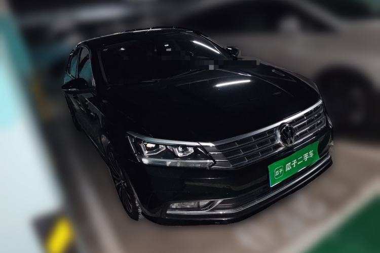 Used Volkswagen Passat 2016 330TSI DSG Prestige Edition Front Right 45 Deg